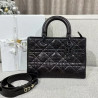 디올 여왕샵 女王 30CM X 20CM X 13CM (D SIRE 디올 마이 매크로까나쥬백)