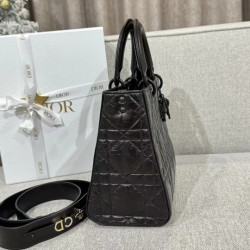 디올 여왕샵 女王 30CM X 20CM X 13CM (D SIRE 디올 마이 매크로까나쥬백)