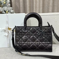 디올 여왕샵 女王 30CM X 20CM X 13CM (D SIRE 디올 마이 매크로까나쥬백)