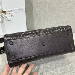 디올 여왕샵 女王 30CM X 20CM X 13CM (D SIRE 디올 마이 매크로까나쥬백)