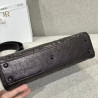 디올 여왕샵 女王 26CM X 15CM X 8CM  (D SIRE 디올 마이 매크로까나쥬백)