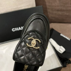 샤넬- 턴락 퀄팅 모카신 로퍼