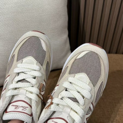 로로피아나 x 뉴발란스 990v6 메이드 인 USA 스니커즈