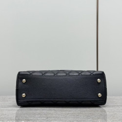 샤넬 여왕샵 女王 24CM
