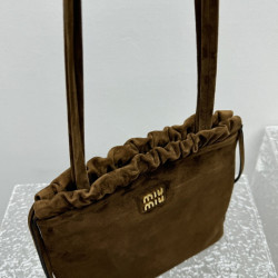 미우미우 28CM X 31CM