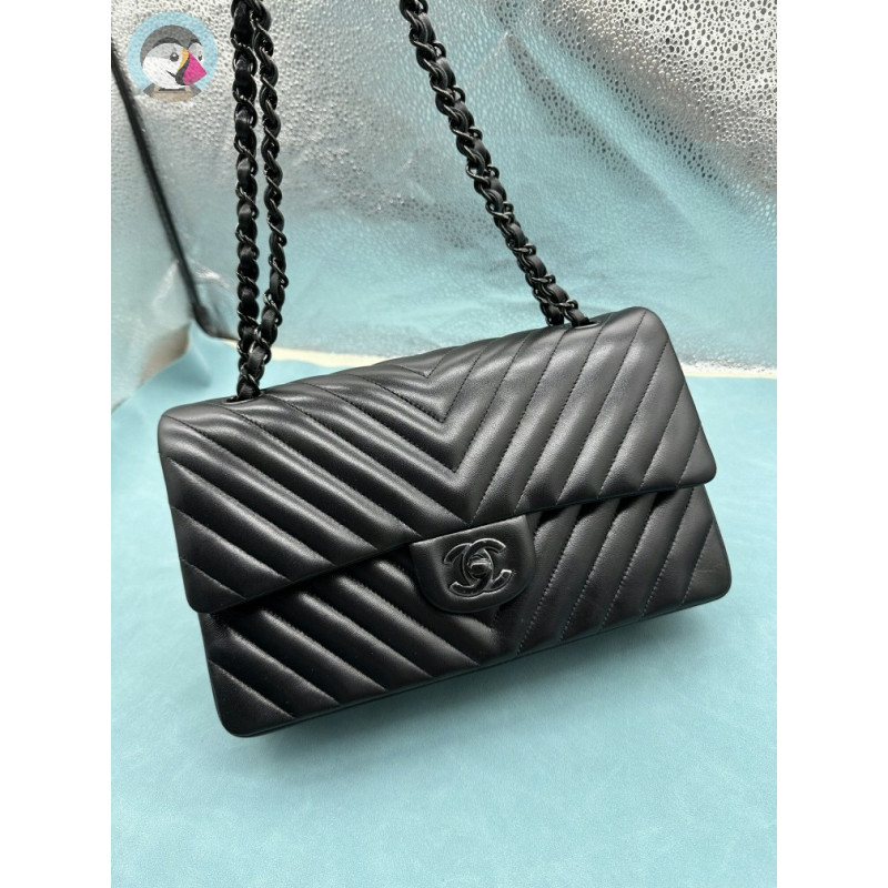 샤넬 지존샵 浩浩 25CM (클래식  미디움 쉐브론 블랙)