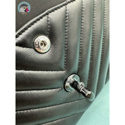 샤넬 지존샵 浩浩 25CM (클래식  미디움 쉐브론 블랙)