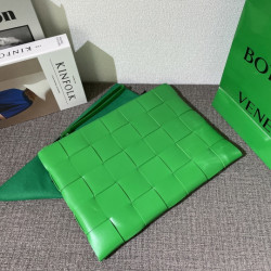 보테가 35CM X 25CM X 2CM