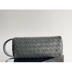 보테가 26CM X 13CM X 10CM