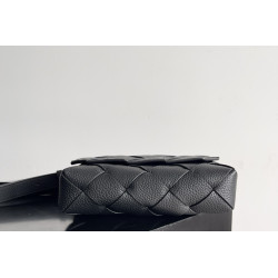 보테가 22.5CM X 16.5CM X 5.5CM