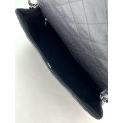 샤넬 27CM X 38CM X 12CM(클래식 캐비어 숄더 크로스백 )