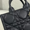 디올 여왕샵 女王 21.5CM X 13CM X 7.5CM (미니 디올 매크로 까나쥬 레이디 북 토트 숄더백 크로스백)