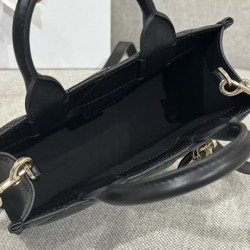 디올 여왕샵 女王 21.5CM X 13CM X 7.5CM (미니 디올 매크로 까나쥬 레이디 북 토트 숄더백 크로스백)