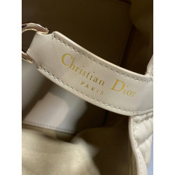 디올 迪奥 23CM
