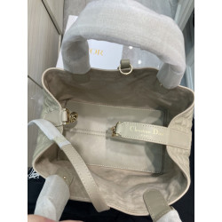 디올 喜洋洋 23CM