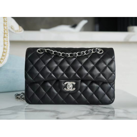 CHANEL-金典-PANDA 23CM