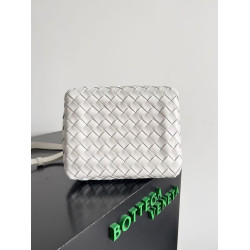 보테가 21CMX 17CM X 16CM
