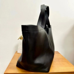 입생로랑 37CM X 23CM X 33CM