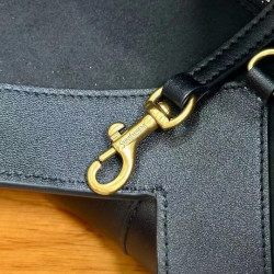 입생로랑 Y레더 토트백 37CM X 23CM X 33CM