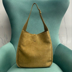 입생로랑 30CM X 13CM X 31CM