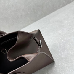 더로우 38CM X 18CM X 23CM