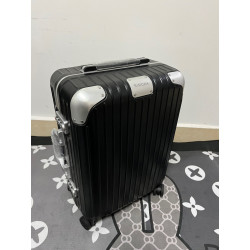 리모와 20인치/26인치/30인치