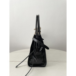 프라다 블랙프레임 38CM