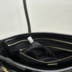 프라다 32CM