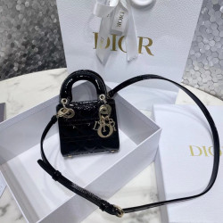 DIOR-喜洋洋