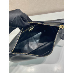 프라다 39CM X  24CM X 11CM