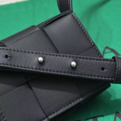 보테가 12CM X 8CM X 4CM
