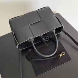 보테가 25CM X 16CM X 8CM