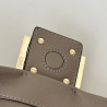 펜디 26CM X 8CM X 18CM