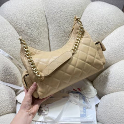 샤넬 멀티포켓 호보백 22CM/27CM