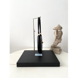프라다 블랙프레임 22CM X 18.5CM X 4.5CM