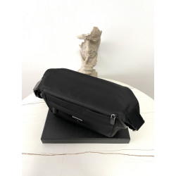 프라다 블랙프레임 27CM X 15.5CM X 15CM