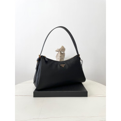 프라다 블랙프레임 39CM
