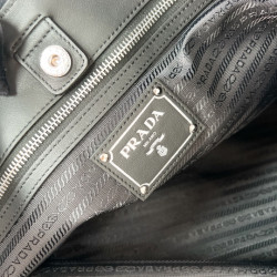 프라다 39CM X 19CM X 29CM