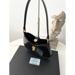 프라다 블랙프레임 22CM X 18.5CM X 4.5CM