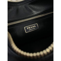 프라다 블랙프레임 31CM