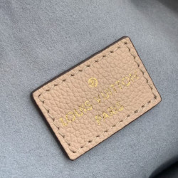루이비통 20CM X 13CM X 22CM