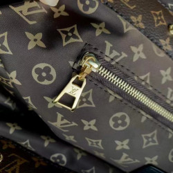 LOUISVUITTON