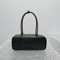 미우미우 가죽 보백 28CM X 11.5CM X 8CM