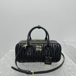 미우미우 아르카디 마테라쎄 토드백 27CM X 12CM X 9CM