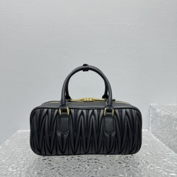 미우미우 아르카디 마테라쎄 토드백 27CM X 12CM X 9CM