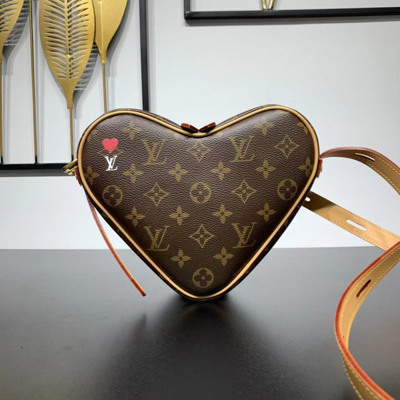 LOUISVUITTON