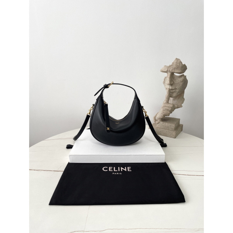 셀린느 블랙프레임 21CM X 24CM X 5CM