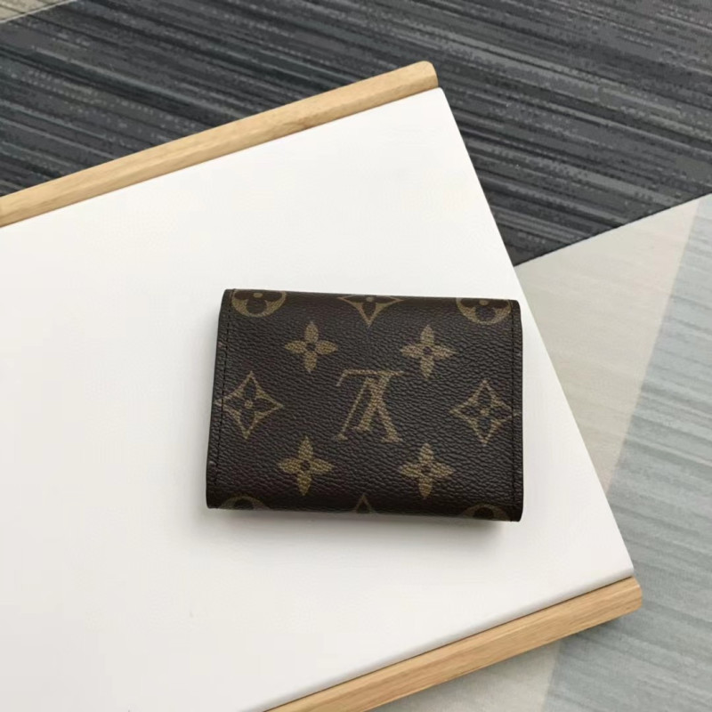 LOUISVUITTON