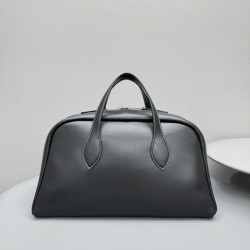 셀린느 41CM X 22.5CM X 23CM