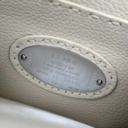 펜디 피카푸(FENDI PEEKABOO) 셀러리아 토드백 27CM